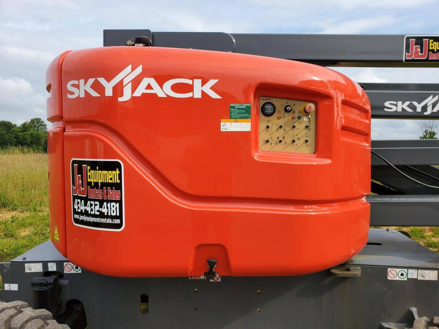 2015 Skyjack SJ46AJ Articulated Boom