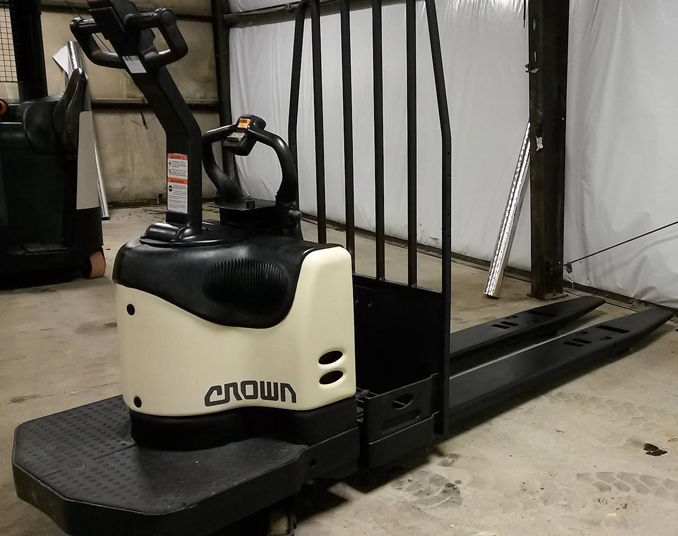 Electric Crown PE4000-60 Electric Walkie/Rider Pallet Jack