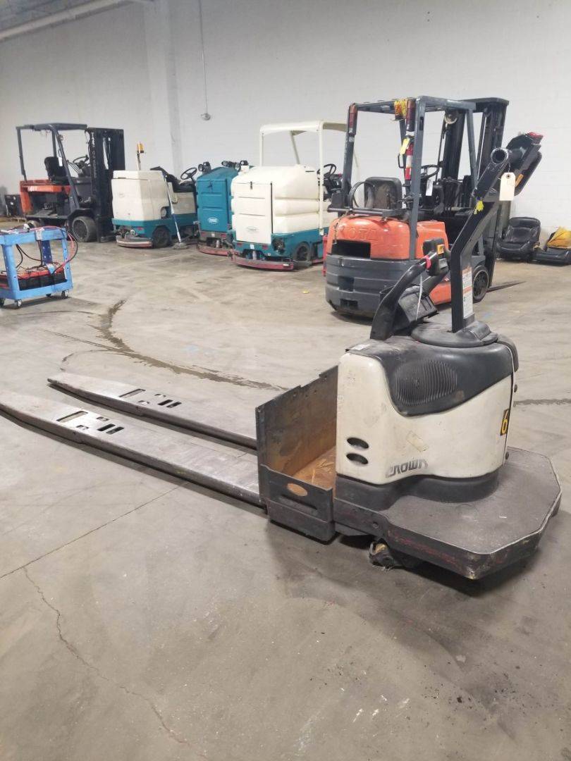 2007 Electric Crown PE4500-80 Electric Walkie/Rider Pallet Jack