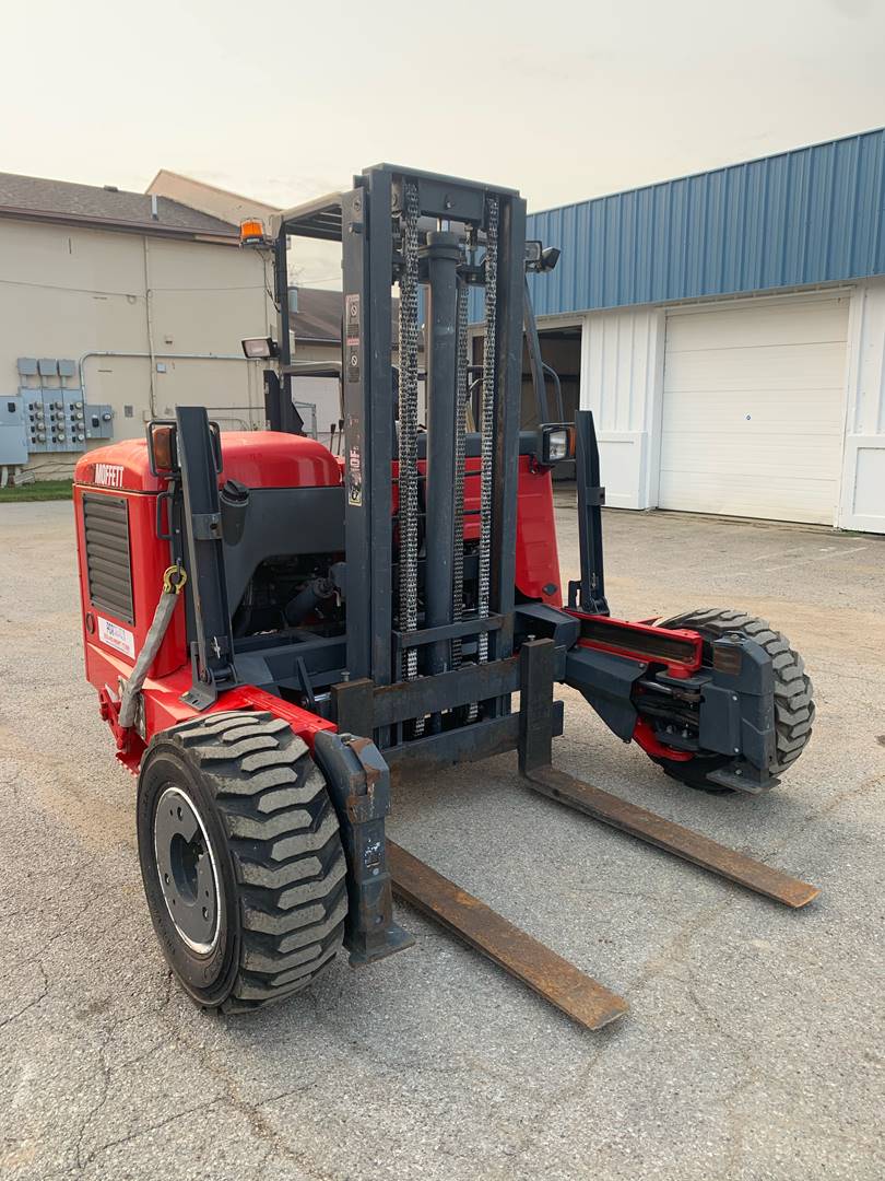 2006 Diesel Moffett M5500 Truck Mounted Forklift (Sod Loaders)