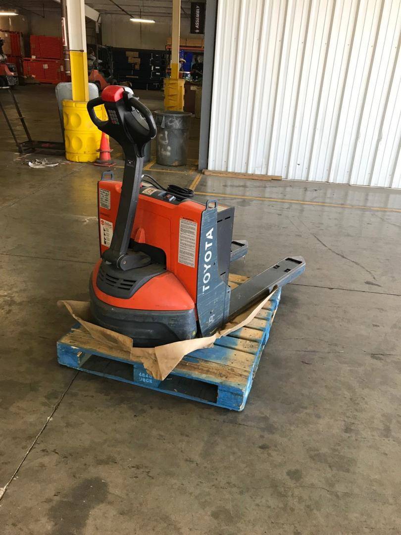 2016 Electric Toyota 8HBW23 Electric Walkie Pallet Jack