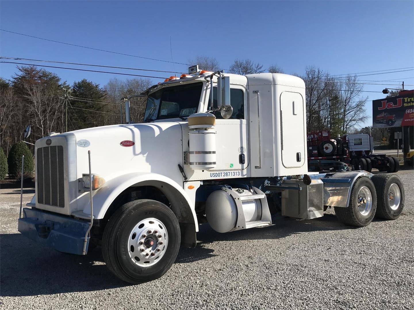 2009 Diesel Peterbilt 367 Trucks and Trailers