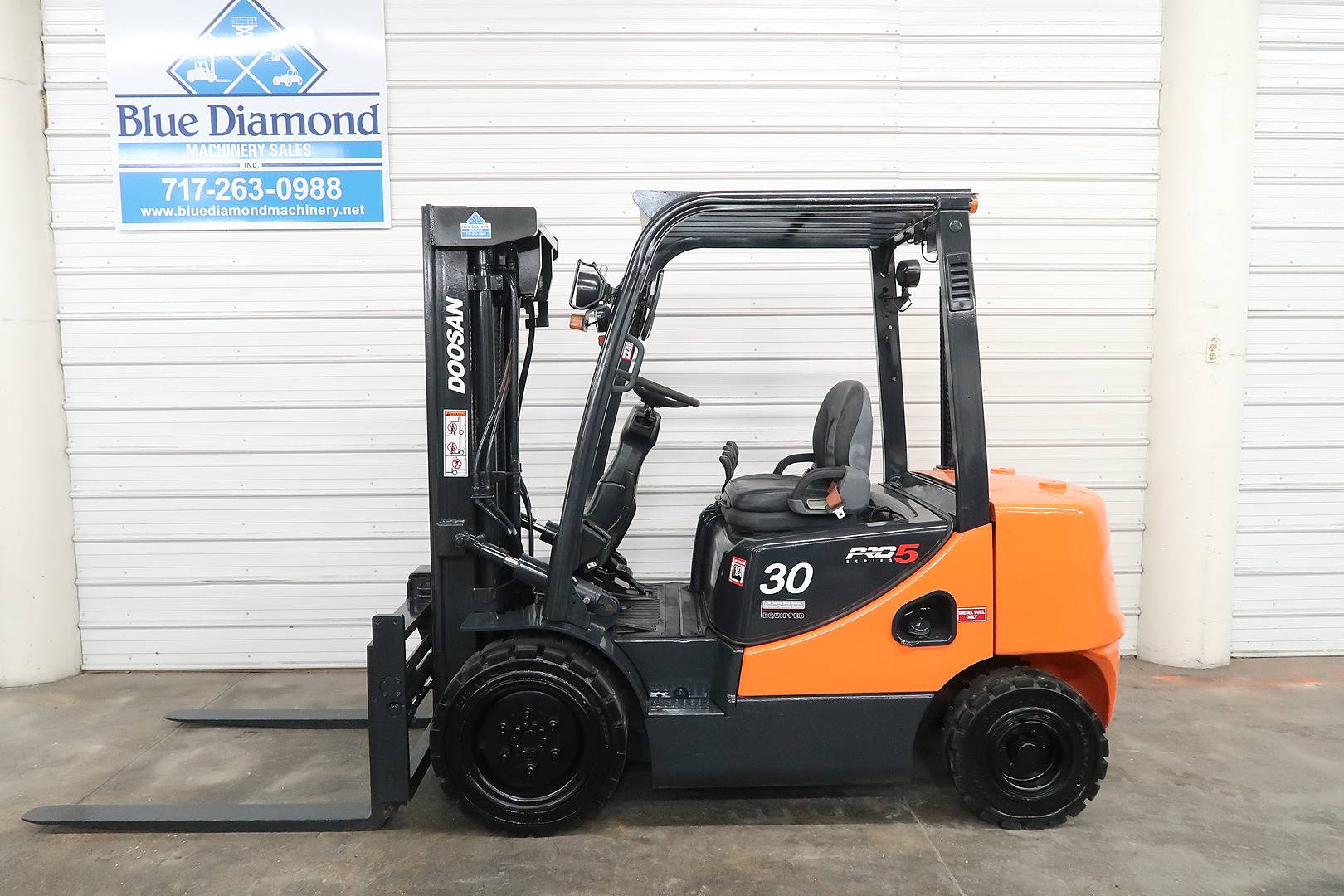 2013 Diesel Doosan D30S-5 Pneumatic Tire 4 Wheel Sit Down