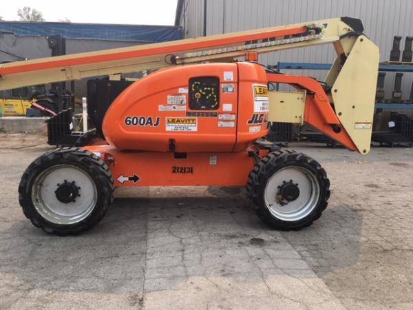 2013 Diesel JLG 600AJ Articulated Boom